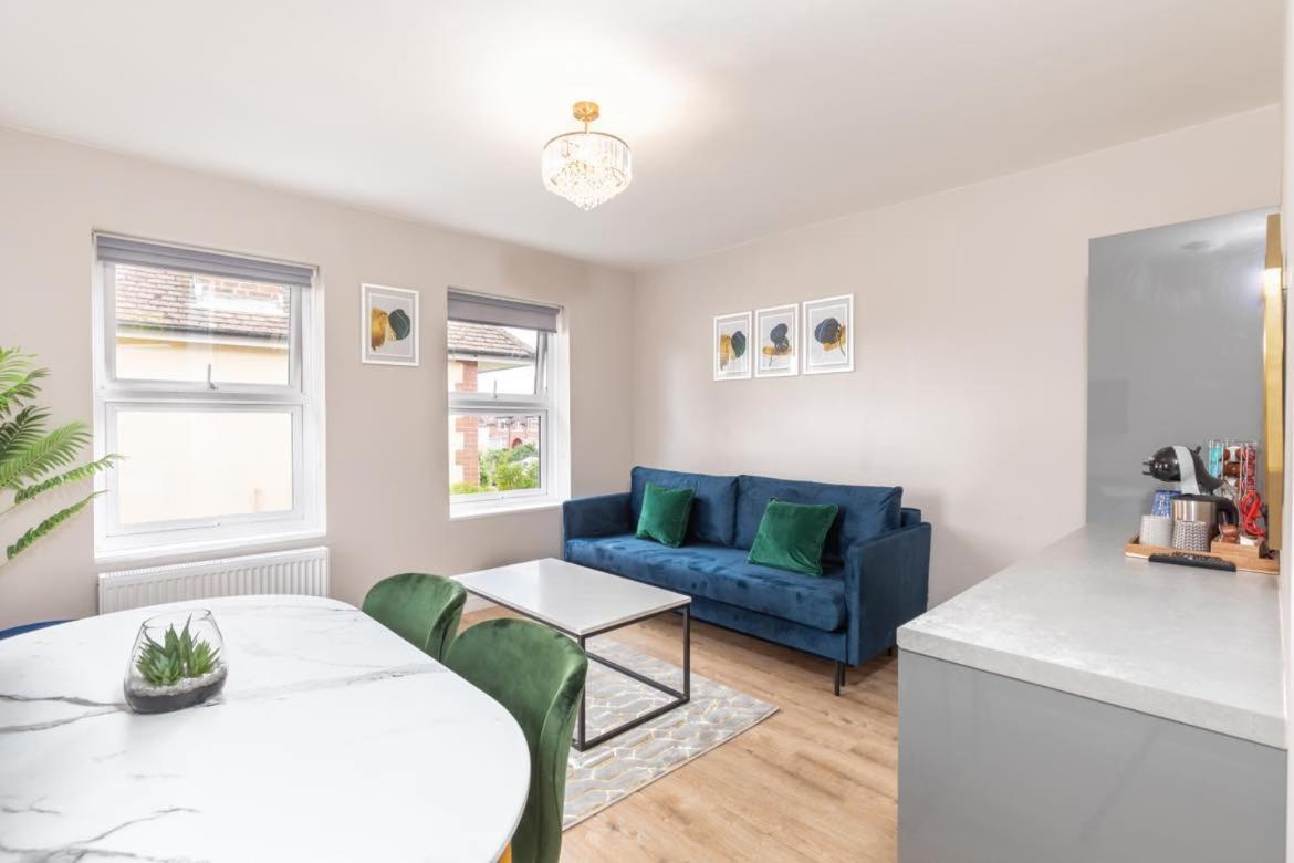 Ocean Apartments, Apartment 1 - Bright And Modern 1 Bedroom Apartment 리틀햄튼 외부 사진